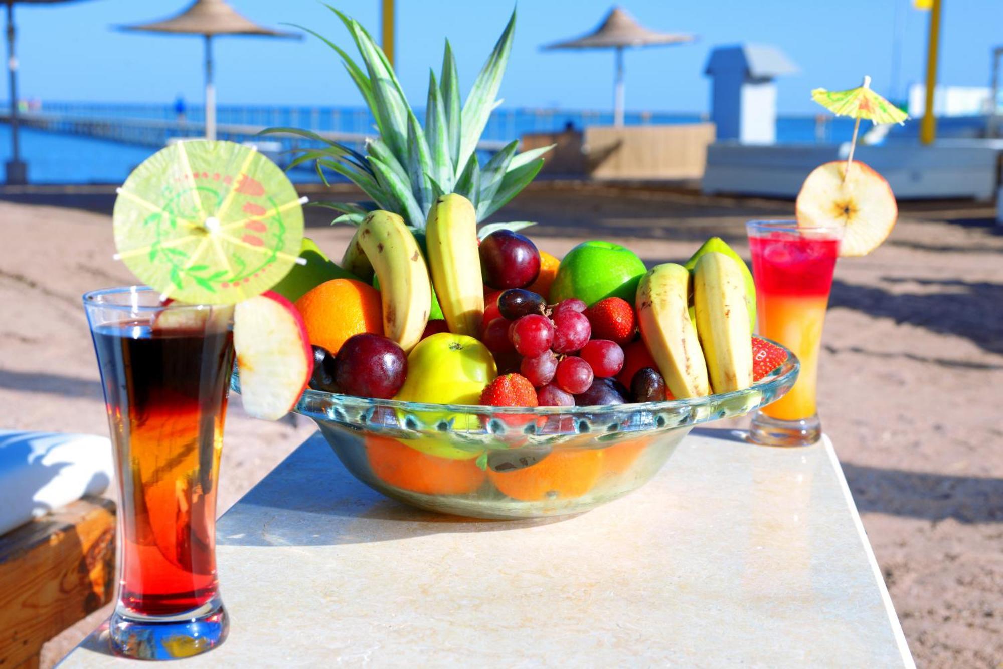 Hotel Royal Albatros Moderna - Families and couples only à Charm el-Cheikh Extérieur photo Fruit salad