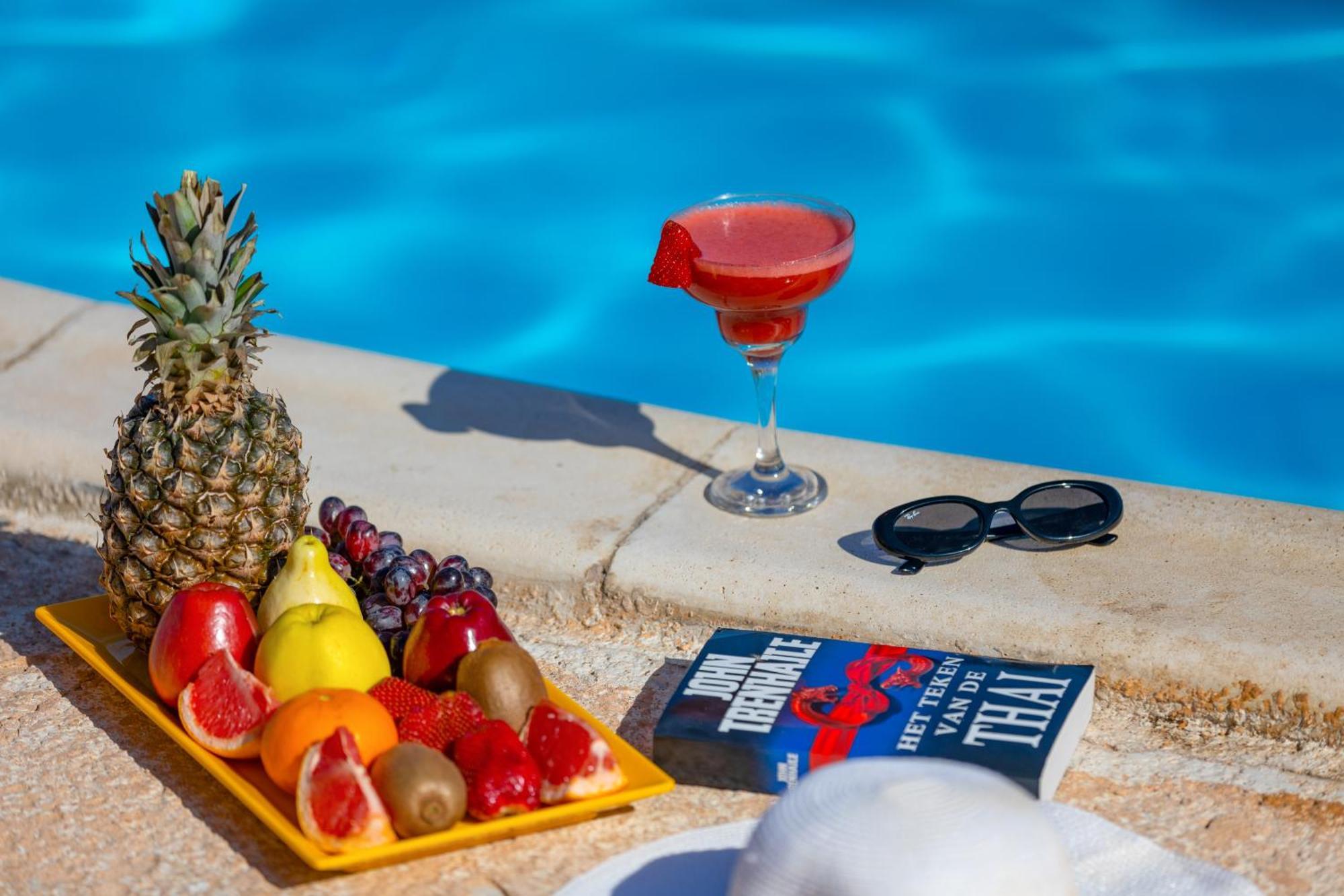 Hotel Royal Albatros Moderna - Families and couples only à Charm el-Cheikh Extérieur photo A fruit salad